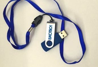 דיסק און קי USB001 עם שרוך תליה לצוואר